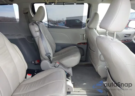 2014 Toyota Sienna Xle V6 8 Passenger из США, поврежденный, VIN 5TDYK3DC1ES473316